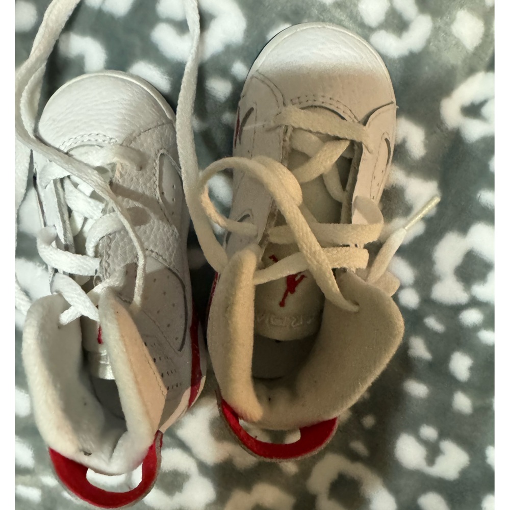 Air Jordan 6 Retro white and red
